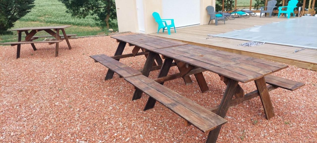Maison De Campagne, Bord De Lac, Piscine, Billard 11 Per Plieux Exteriér fotografie