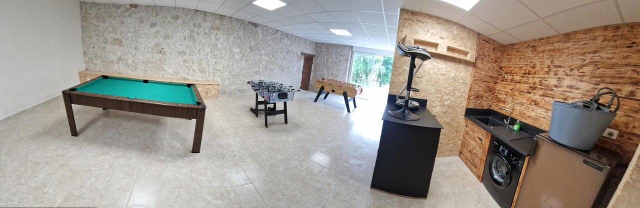 Maison De Campagne, Bord De Lac, Piscine, Billard 11 Per Plieux Exteriér fotografie